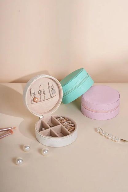 3d3b92e6-b37b-4c6f-9cd9-b8a1c84b5819-Max